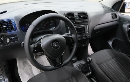 Volkswagen Polo VI (EU Market), 2016 год, 799 000 рублей, 13 фотография