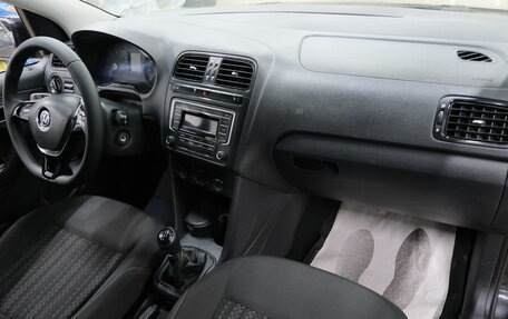 Volkswagen Polo VI (EU Market), 2016 год, 799 000 рублей, 20 фотография