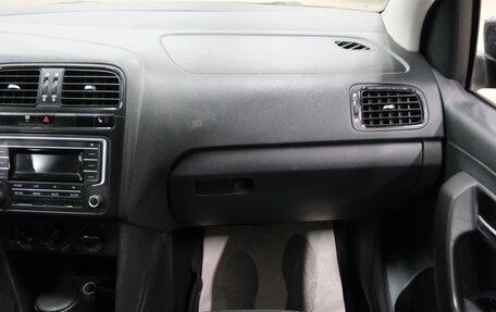 Volkswagen Polo VI (EU Market), 2016 год, 799 000 рублей, 19 фотография