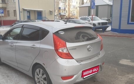 Hyundai Solaris II рестайлинг, 2011 год, 750 000 рублей, 8 фотография
