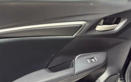 Honda Fit III, 2014 год, 1 250 000 рублей, 17 фотография