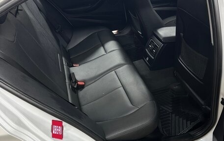 BMW 3 серия, 2018 год, 1 800 000 рублей, 10 фотография