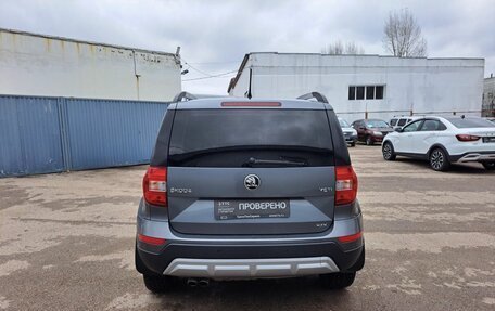 Skoda Yeti I рестайлинг, 2015 год, 1 219 000 рублей, 7 фотография