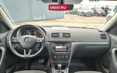 Skoda Yeti I рестайлинг, 2015 год, 1 219 000 рублей, 17 фотография