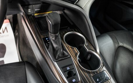 Toyota Camry, 2020 год, 2 660 000 рублей, 13 фотография