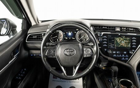 Toyota Camry, 2020 год, 2 660 000 рублей, 9 фотография