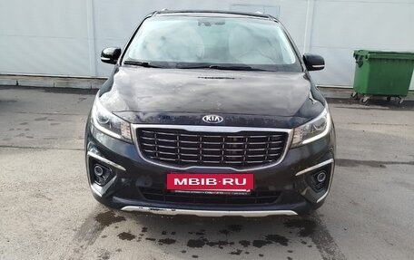 KIA Carnival III, 2019 год, 2 200 000 рублей, 2 фотография