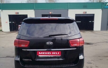 KIA Carnival III, 2019 год, 2 200 000 рублей, 9 фотография