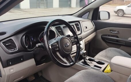 KIA Carnival III, 2019 год, 2 200 000 рублей, 10 фотография