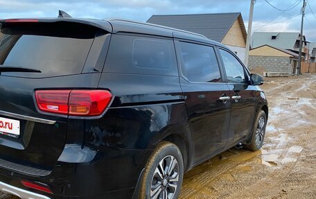 KIA Carnival III, 2019 год, 2 200 000 рублей, 18 фотография