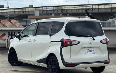 Toyota Sienta II, 2021 год, 1 200 995 рублей, 2 фотография