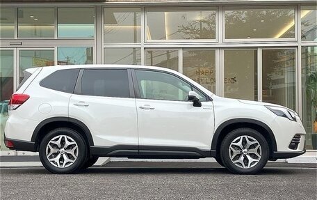 Subaru Forester, 2022 год, 1 990 000 рублей, 8 фотография