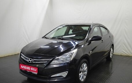 Hyundai Solaris II рестайлинг, 2016 год, 1 100 000 рублей, 1 фотография