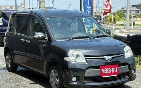 Toyota Sienta I, 2012 год, 739 000 рублей, 2 фотография