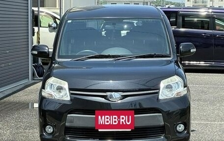 Toyota Sienta I, 2012 год, 739 000 рублей, 12 фотография