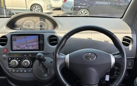 Toyota Sienta I, 2012 год, 739 000 рублей, 24 фотография