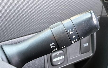 Toyota Sienta I, 2012 год, 739 000 рублей, 31 фотография