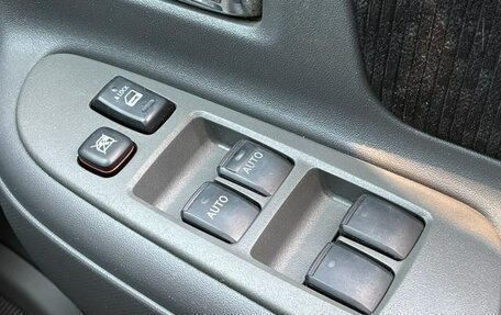 Toyota Sienta I, 2012 год, 739 000 рублей, 29 фотография