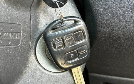 Toyota Sienta I, 2012 год, 739 000 рублей, 37 фотография