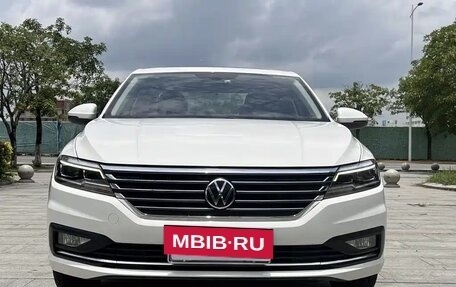 Volkswagen Lavida, 2022 год, 1 390 007 рублей, 2 фотография