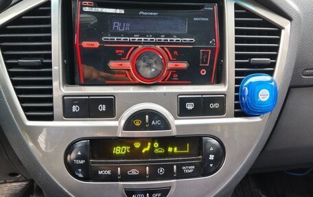 KIA Carens I (RS), 2003 год, 300 000 рублей, 10 фотография