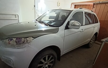 Lifan X60 I рестайлинг, 2014 год, 405 000 рублей, 2 фотография