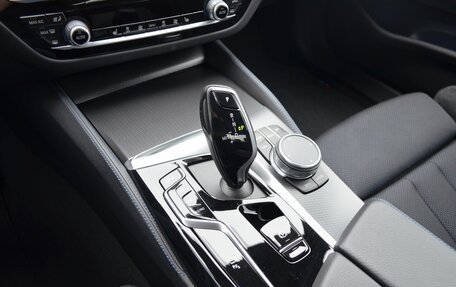 BMW 5 серия, 2021 год, 6 700 000 рублей, 14 фотография