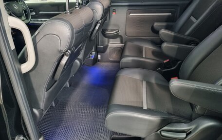 Honda Stepwgn IV, 2020 год, 2 550 000 рублей, 13 фотография