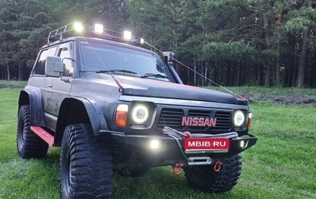 Nissan Safari IV, 1994 год, 1 700 000 рублей, 2 фотография