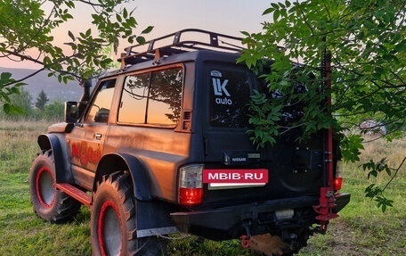 Nissan Safari IV, 1994 год, 1 700 000 рублей, 9 фотография