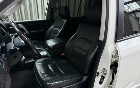 Toyota Land Cruiser 200, 2013 год, 4 400 000 рублей, 8 фотография