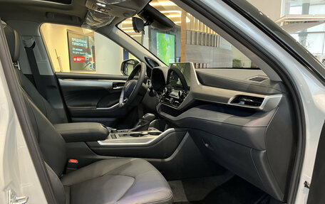 Toyota Highlander, 2025 год, 6 270 000 рублей, 13 фотография