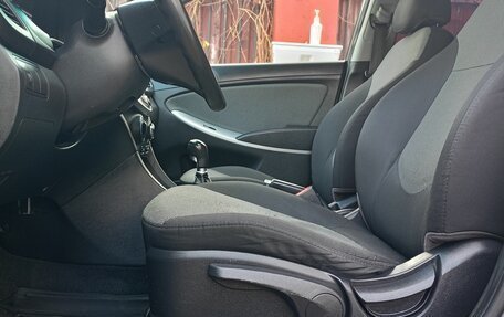 Hyundai Solaris II рестайлинг, 2012 год, 520 000 рублей, 15 фотография