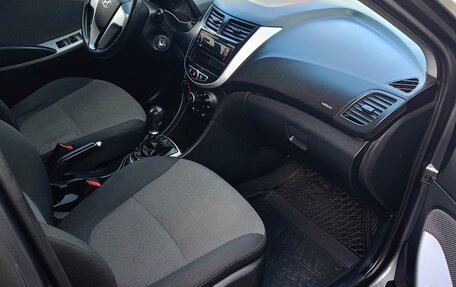 Hyundai Solaris II рестайлинг, 2012 год, 520 000 рублей, 12 фотография