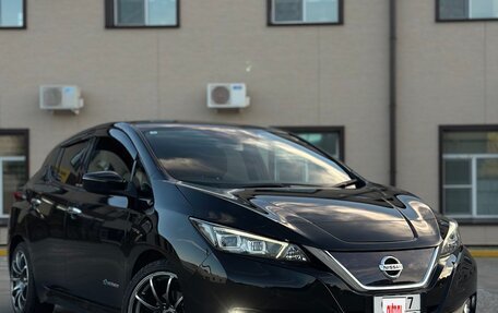 Nissan Leaf II, 2019 год, 1 250 000 рублей, 1 фотография