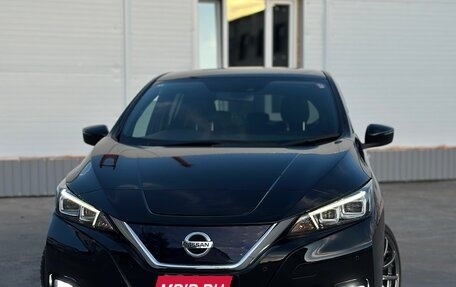 Nissan Leaf II, 2019 год, 1 250 000 рублей, 2 фотография