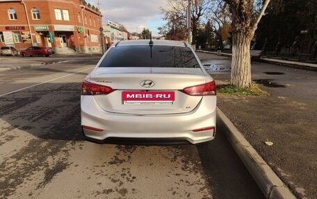 Hyundai Solaris II рестайлинг, 2018 год, 1 150 000 рублей, 2 фотография
