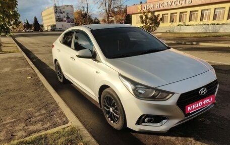 Hyundai Solaris II рестайлинг, 2018 год, 1 150 000 рублей, 4 фотография