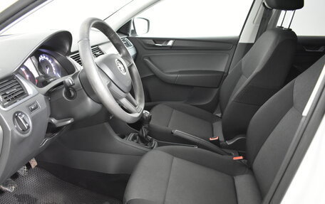 Skoda Rapid I, 2017 год, 959 000 рублей, 8 фотография