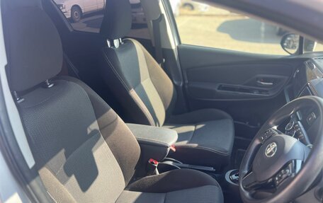 Toyota Vitz, 2019 год, 995 000 рублей, 7 фотография