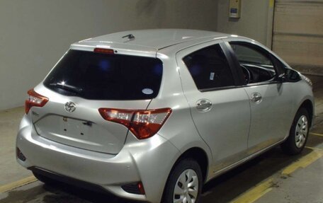 Toyota Vitz, 2019 год, 995 000 рублей, 3 фотография