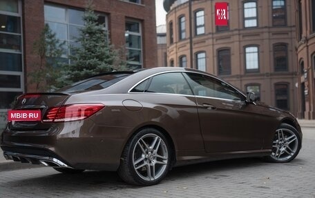 Mercedes-Benz E-Класс, 2015 год, 2 250 000 рублей, 2 фотография