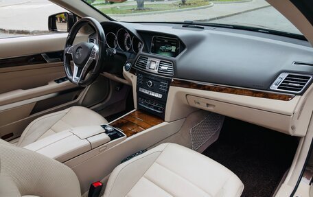 Mercedes-Benz E-Класс, 2015 год, 2 250 000 рублей, 19 фотография