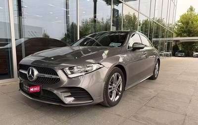 Mercedes-Benz A-Класс, 2021 год, 1 850 000 рублей, 1 фотография