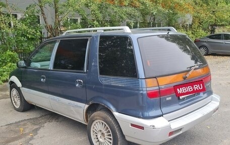 Mitsubishi Chariot III, 1992 год, 140 000 рублей, 3 фотография