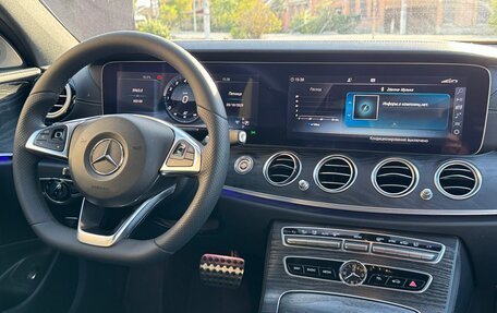 Mercedes-Benz E-Класс, 2016 год, 3 150 000 рублей, 10 фотография