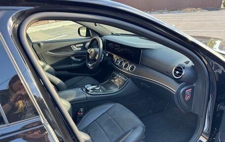 Mercedes-Benz E-Класс, 2016 год, 3 150 000 рублей, 8 фотография