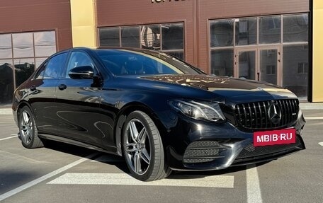 Mercedes-Benz E-Класс, 2016 год, 3 150 000 рублей, 5 фотография