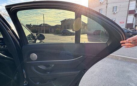 Mercedes-Benz E-Класс, 2016 год, 3 150 000 рублей, 27 фотография