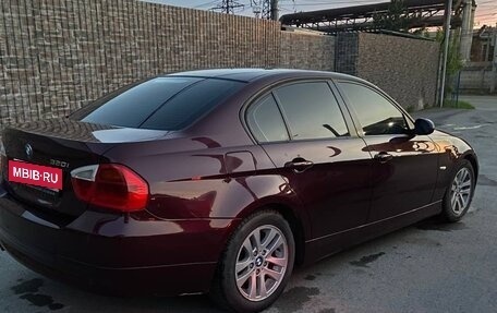 BMW 3 серия, 2008 год, 1 290 000 рублей, 2 фотография